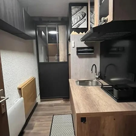 Pratique A Avec Parking Couvert Prive - Fr-1-693-119 Lejlighed Châtel